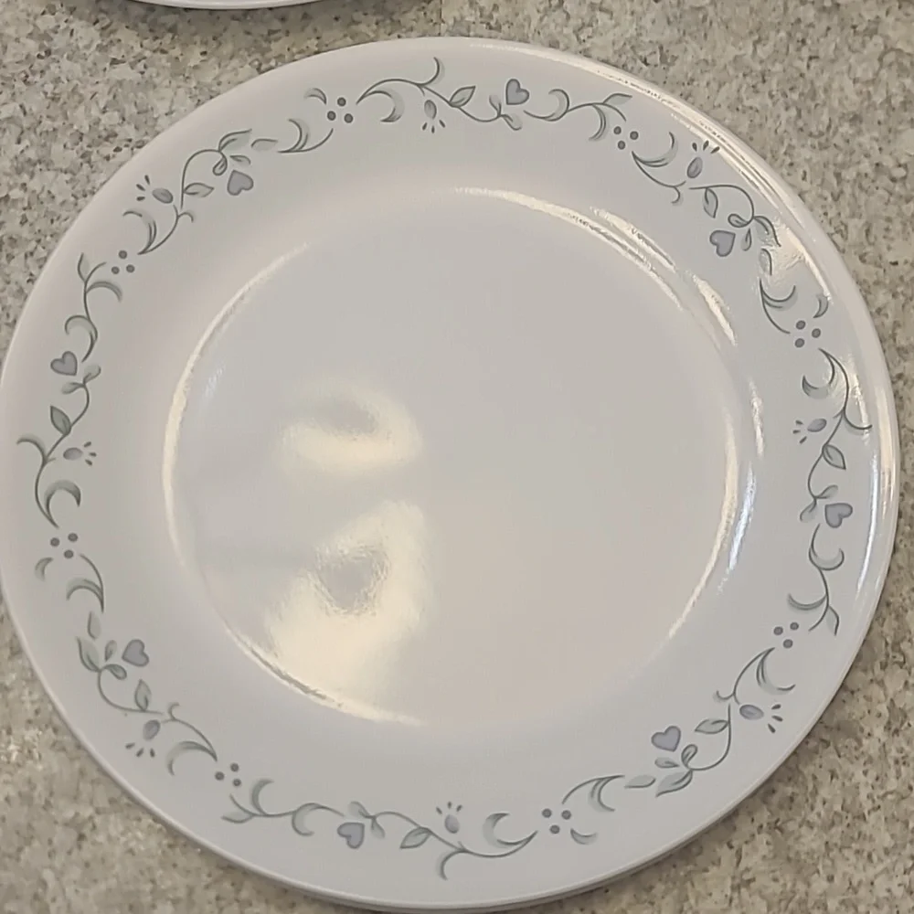 Corelli by Corning 10 in dinner plate Made in the USA Set of 4